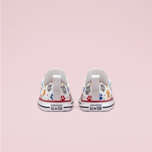 Size 9 toddler dog print Converse Velcro strap - Picture 5 of 6
